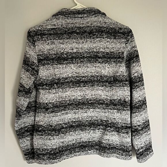*2/$30* Lands’ End Women’s sweater fleece quarter zip pullover in ombré stripe - Picture 3 of 4